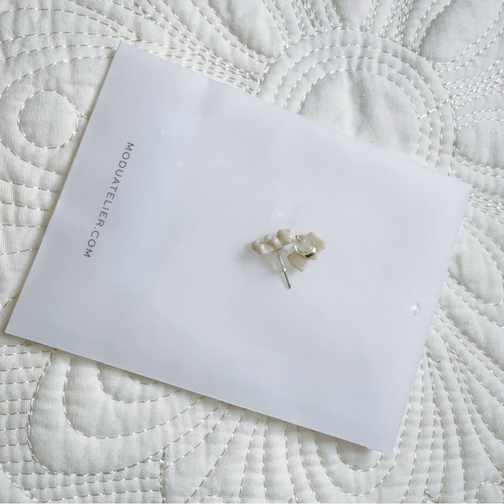 Modu atlier tiny bear earrings - Picture 3 of 3